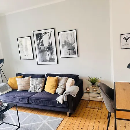 Apartment Schoenes 2-zimmer-apartment In Bremen, Findorff *
